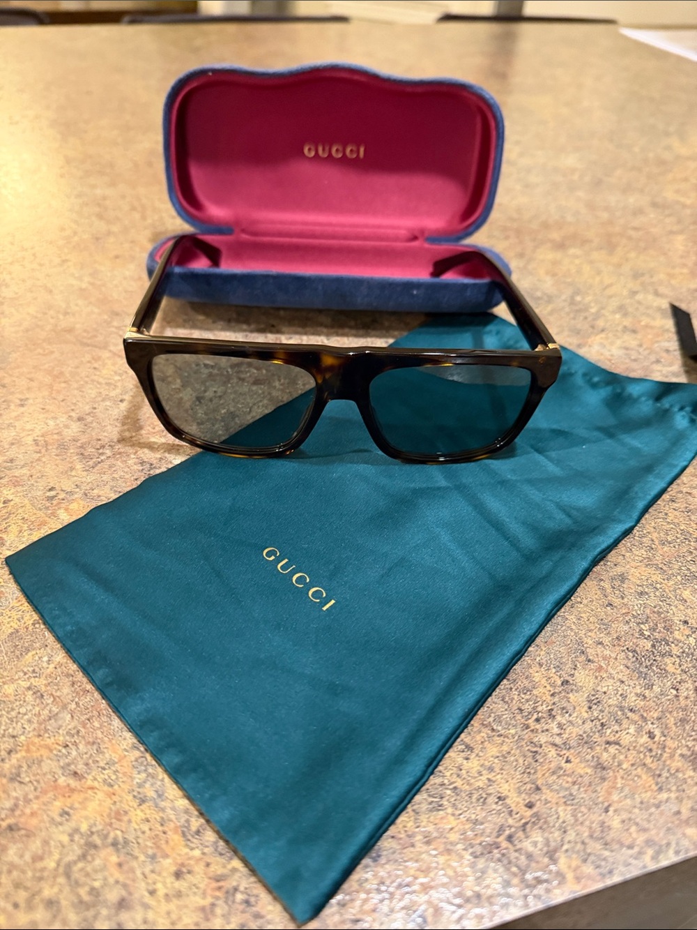 Gucci Tortoiseshell Sunglasses with Teal Pouch and Pink Case